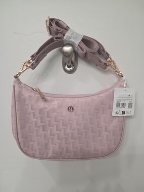 lululemon athletica | Bags | Lululemon Athletica Cream Shoulder Bag With  Crescent Shape | Poshmark